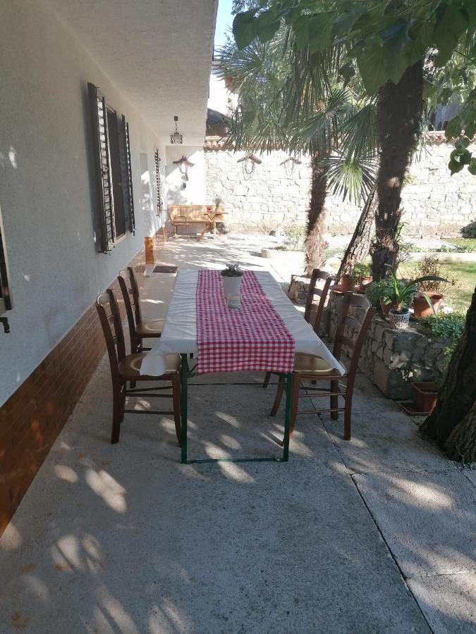 Domacija Mirko Bed & Breakfast Miren Exterior photo
